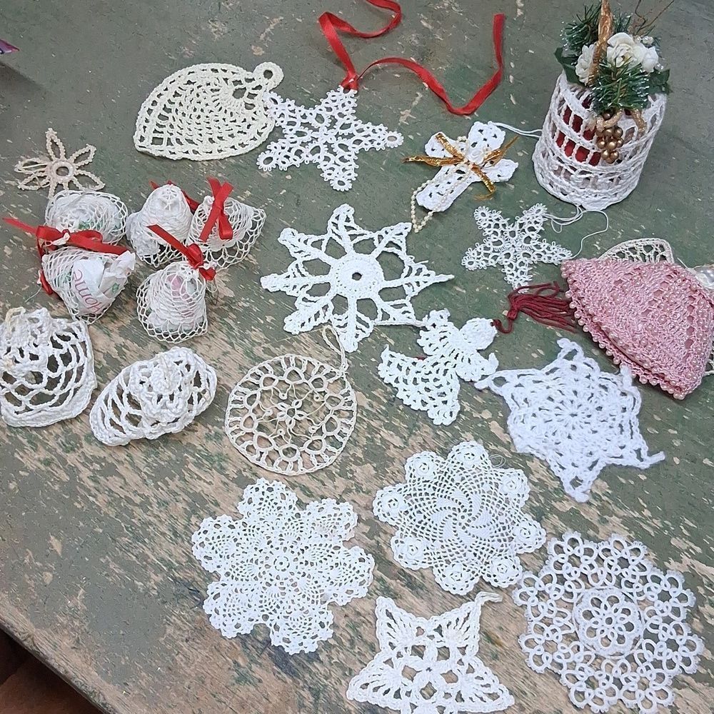 Hand crocheted 22pc. set of bells & snowflakes, ornaments more